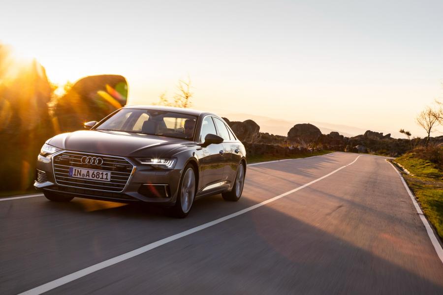  Audi A6 55 TFSI Quattro (C8) 2018 года  (WW) (фото 18 из 40)